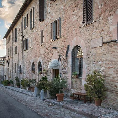 Albergo Ancajani Assisi Exterior photo
